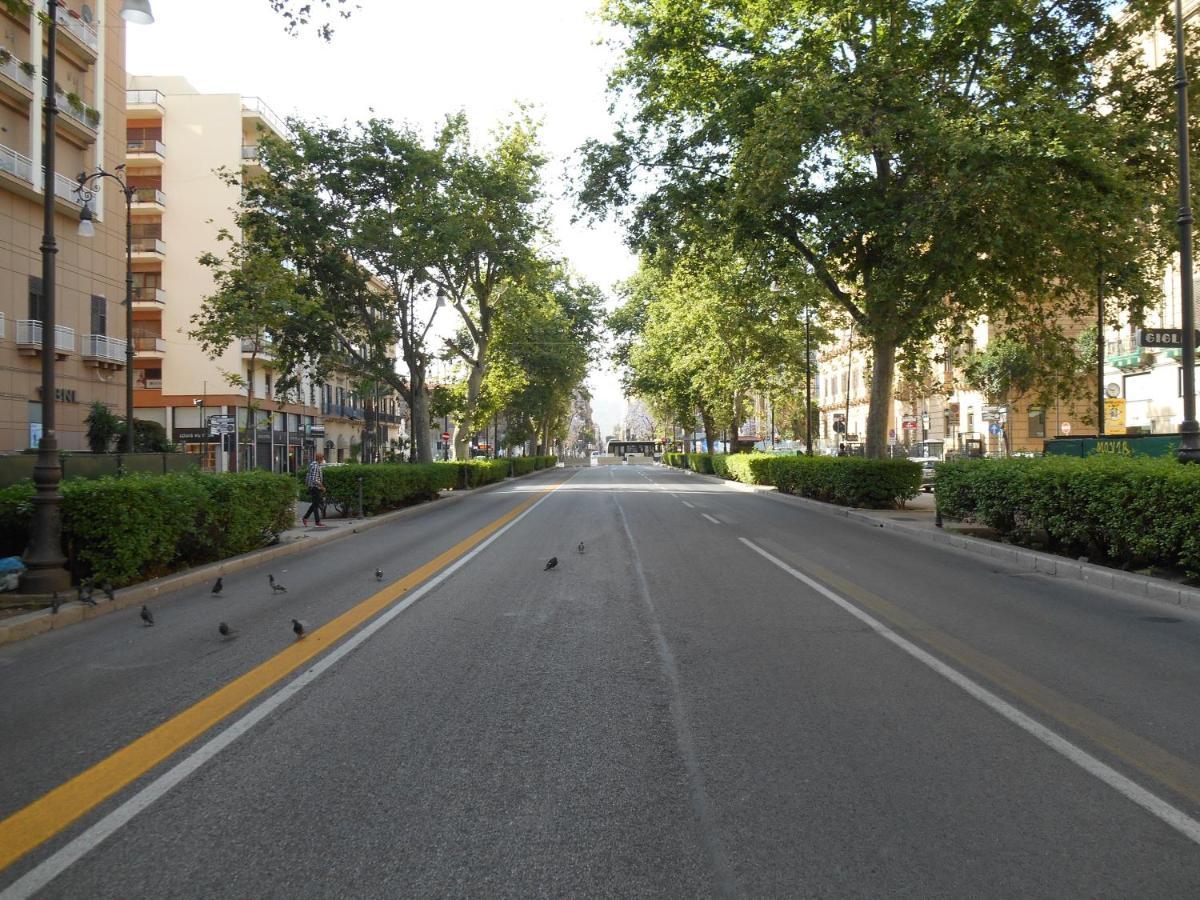4You Palermo Exteriör bild